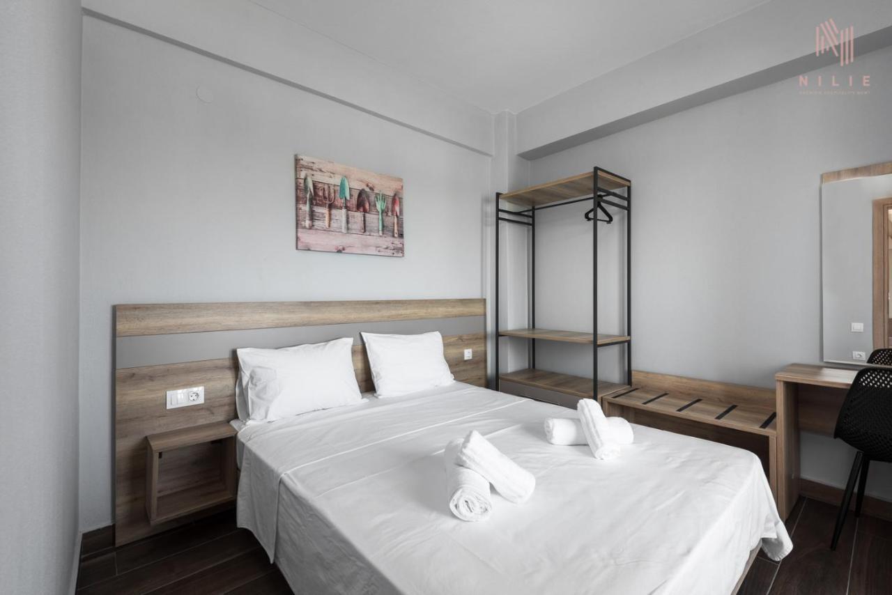 Ultima Summer Residence, Nilie Hospitality Mgmt Afytos Exteriör bild