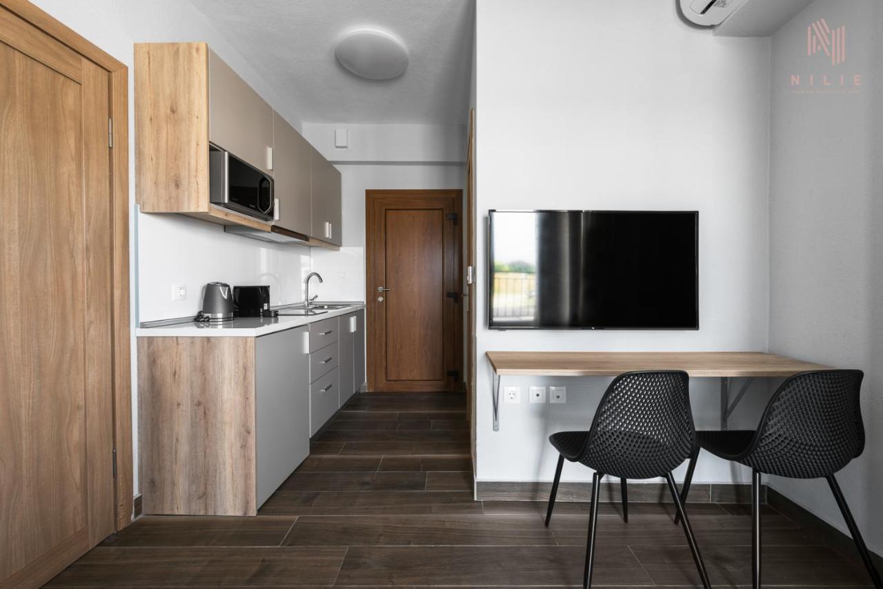 Ultima Summer Residence, Nilie Hospitality Mgmt Afytos Exteriör bild