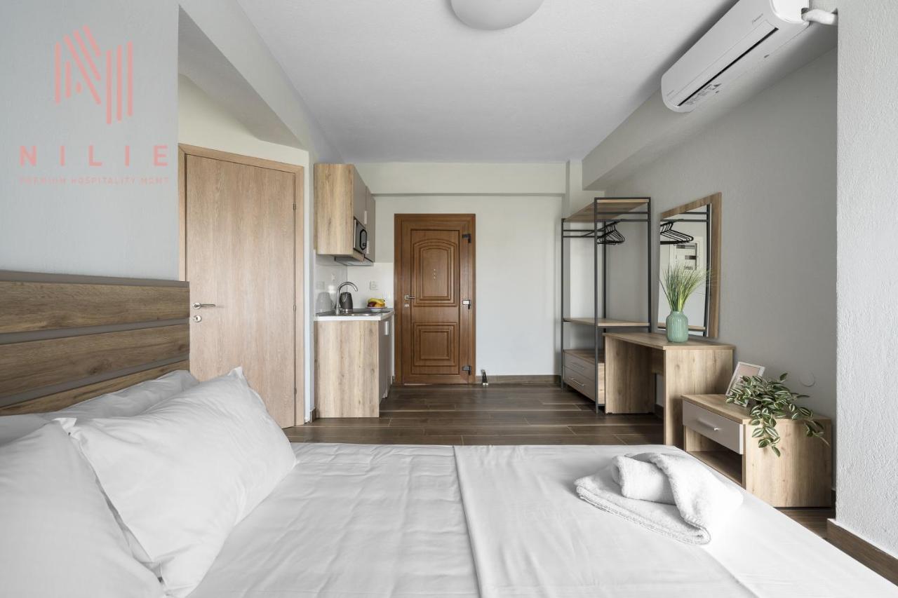 Ultima Summer Residence, Nilie Hospitality Mgmt Afytos Exteriör bild